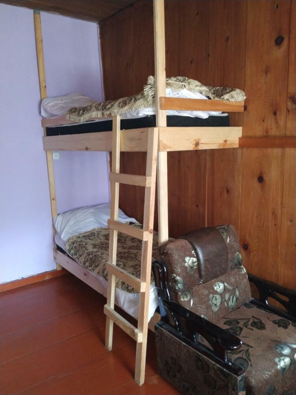 Ecohouse Svaneti Местия Екстериор снимка